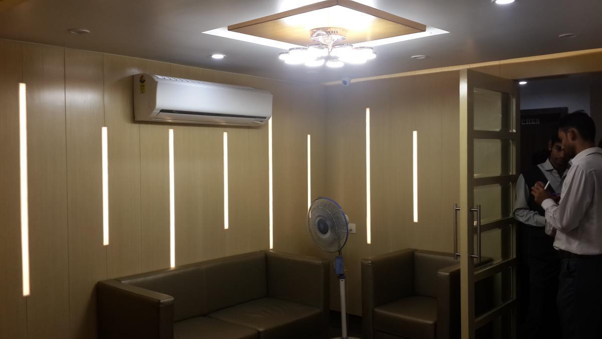 Hotel Zenith Surat Esterno foto